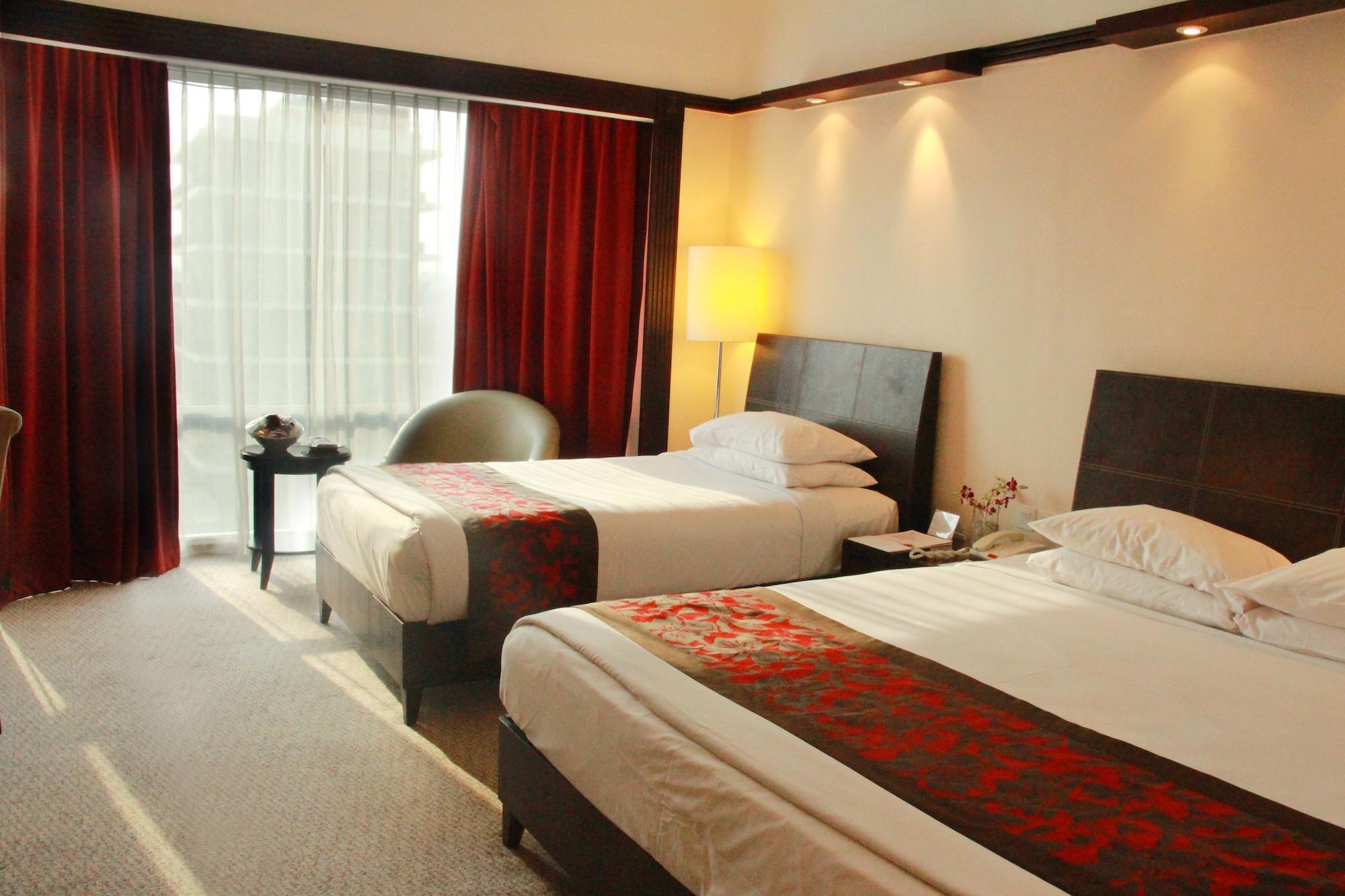 Millennium Hotel Sirih Джакарта Екстериор снимка