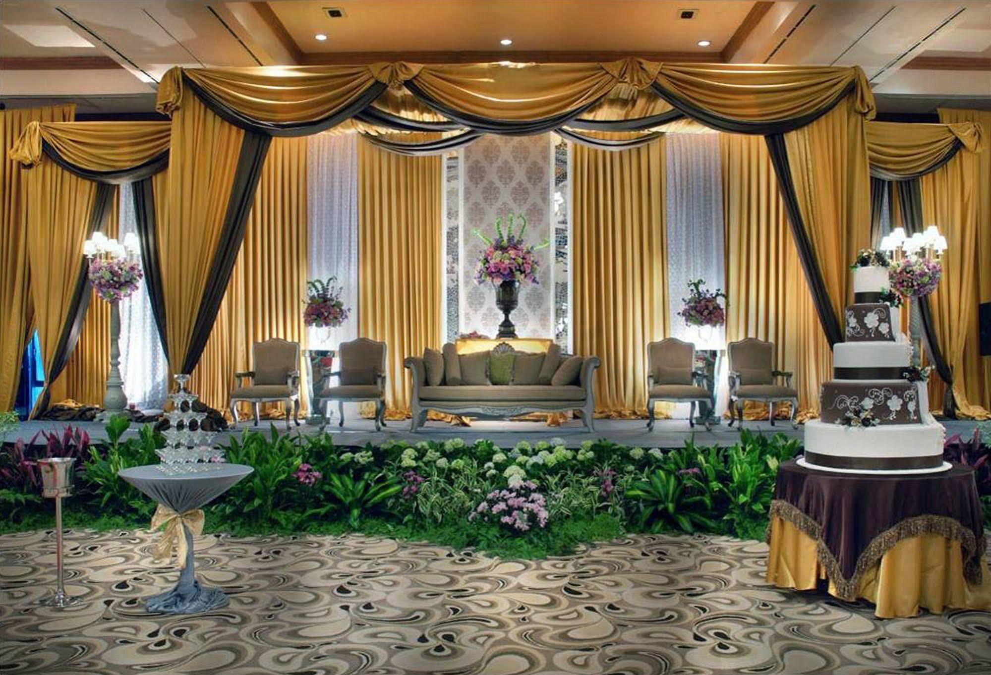 Millennium Hotel Sirih Джакарта Екстериор снимка